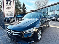 Schwarz Gebraucht 2019 Mercedes B200 Van / Kleinbus | 19.800 € (Fairer Preis)
