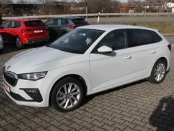 Moonweiss (metallic) Gebraucht 2024 Skoda Scala Selection Kleinwagen | 19.450 € (Fairer Preis)