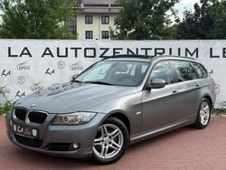Grau Gebraucht 2012 BMW 318 Sport Line Kombi | 6.170 € (Fairer Preis)