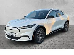 Weiß Gebraucht 2025 Ford Mustang Mach-E Premium SUV | 52.490 € (Teuer)