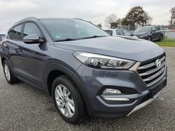 Grau Gebraucht 2017 Hyundai Tucson Style SUV | 14.999 € (Fairer Preis)