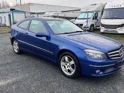 Blau Gebraucht 2008 Mercedes CLC200 Kleinwagen | 3.790 € (Guter Preis)