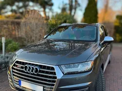 Grau Gebraucht 2018 Audi SQ7 Ambiente SUV | 44.100 € (Fairer Preis)