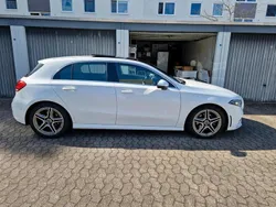Weiß Gebraucht 2020 Mercedes A200 AMG line Kleinwagen | 27.500 € (Etwas zu teuer)