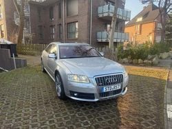 Silber Gebraucht 2007 Audi S8 Limousine | 12.500 € (Superpreis)