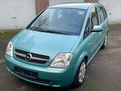 Silber Gebraucht 2005 Opel Meriva Edition Van / Kleinbus | 2.550 € (Fairer Preis)