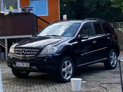 Schwarz Gebraucht 2008 Mercedes ML320 SUV | 6.500 €
