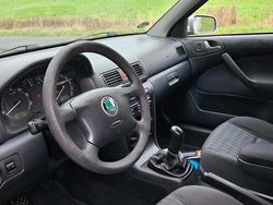 Silber Gebraucht 2007 Skoda Octavia Kombi | 2.600 € (Teuer)