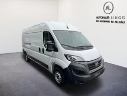 Weiss weiss Gebraucht 2023 Fiat Ducato Van | 38.814 € (Teuer)