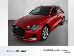 Progressivrot metallic Gebraucht 2024 Audi A3 Advanced Plus Limousine | 34.890 €