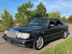 Schwarz Gebraucht 1992 Mercedes 230 Coupé | 13.990 €