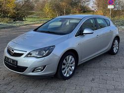 Silber Gebraucht 2010 Opel Astra Innovation Limousine | 6.790 € (Fairer Preis)
