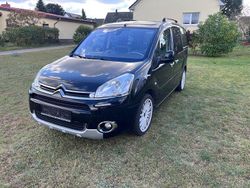 Schwarz Gebraucht 2014 Citroën Berlingo SELECTION Van / Kleinbus | 7.900 € (Fairer Preis)
