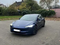 Blau Gebraucht 2023 Tesla Model 3 Standard Range Limousine | 35.500 € (Teuer)