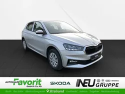 Silber Gebraucht 2024 Skoda Fabia Selection Limousine | 17.990 € (Fairer Preis)