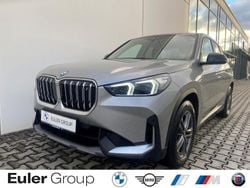 Spacesilber metallic Gebraucht 2023 BMW iX1 Performance SUV | 34.388 € (Superpreis)