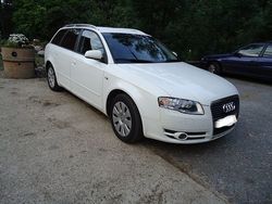 Weiß Gebraucht 2006 Audi A4 Kombi | 9.200 €