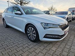 Weiß Gebraucht 2020 Skoda Superb Style Kombi | 18.950 € (Fairer Preis)