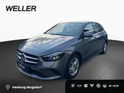 Grau Gebraucht 2020 Mercedes B180 Style Van / Kleinbus | 21.900 € (Guter Preis)
