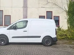 Weiß Gebraucht 2016 Citroën Berlingo Business Class Van / Kleinbus | 6.500 € (Fairer Preis)
