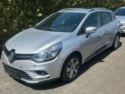 Silber Gebraucht 2019 Renault Clio IV Limousine | 8.990 € (Guter Preis)