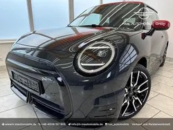 Legend grey Gebraucht 2024 Mini Cooper SE Kleinwagen | 32.999 € (Etwas zu teuer)