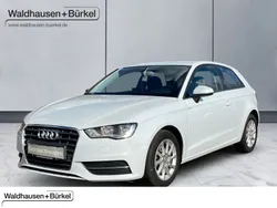 Weiß Gebraucht 2014 Audi A3 Attraction Limousine | 13.990 € (Teuer)