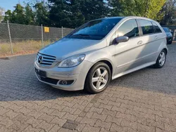 Silber Gebraucht 2005 Mercedes B200 Van / Kleinbus | 6.490 € (Teuer)