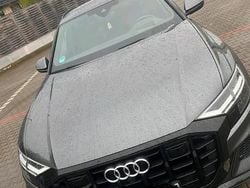 Grau Gebraucht 2020 Audi SQ8 SUV | 58.000 € (Guter Preis)
