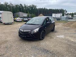 Braun Gebraucht 2015 Opel Zafira Van / Kleinbus | 7.899 € (Guter Preis)