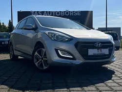 Silber Gebraucht 2015 Hyundai i30 Style Kombi | 9.950 € (Fairer Preis)
