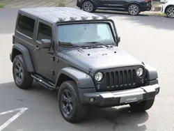 Black metallic Gebraucht 2015 Jeep Wrangler Unlimited Sport SUV | 28.990 € (Fairer Preis)