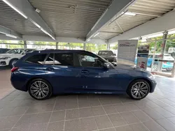 Phytonicblau Gebraucht 2021 BMW 330e Advantage Kombi | 27.300 € (Etwas zu teuer)