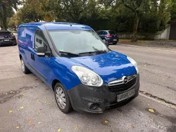 Blau Gebraucht 2012 Opel Combo Van / Kleinbus | 5.450 € (Fairer Preis)
