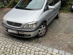 Silber Gebraucht 2003 Opel Zafira Van / Kleinbus | 3.250 € (Teuer)