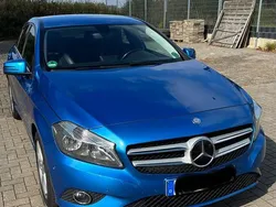 Blau Gebraucht 2013 Mercedes A180 Urban Limousine | 9.400 € (Fairer Preis)