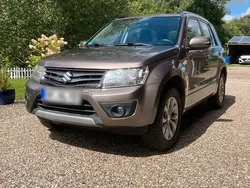 Braun Gebraucht 2013 Suzuki Grand Vitara SUV | 9.999 € (Etwas zu teuer)