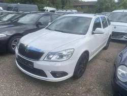 Weiß Gebraucht 2012 Skoda Octavia RS Kombi | 7.750 € (Fairer Preis)