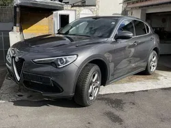 Gebraucht 2018 Alfa Romeo Stelvio Super SUV | 30.999 € (Etwas zu teuer)