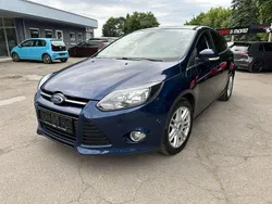 Blau Gebraucht 2013 Ford Focus Titanium Limousine | 3.990 € (Guter Preis)