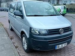 Silber Gebraucht 2015 VW Caravelle Van / Kleinbus | 13.800 € (Fairer Preis)
