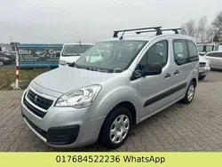 Grau Gebraucht 2017 Peugeot Partner Tepee Active Van / Kleinbus | 5.700 € (Superpreis)