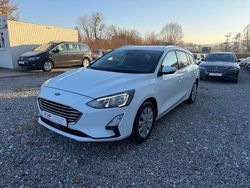 Weiß Gebraucht 2019 Ford Focus Cool & Connect Limousine | 8.999 € (Fairer Preis)
