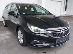 Schwarz Gebraucht 2018 Opel Astra Kombi | 11.500 € (Fairer Preis)