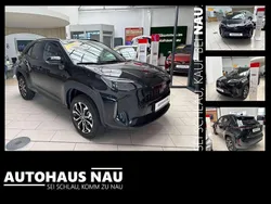 Mysticschwarz mica Gebraucht 2025 Toyota Yaris Cross SUV | 26.990 € (Superpreis)