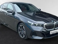 Grau Gebraucht 2024 BMW 530e M Sport Limousine | 60.000 € (Fairer Preis)