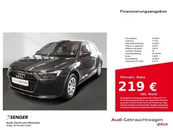 Grau Gebraucht 2021 Audi A1 Sportback Advanced Kleinwagen | 18.380 € (Fairer Preis)