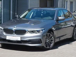 Grau Gebraucht 2019 BMW 530 Sport Line Limousine | 30.870 € (Superpreis)