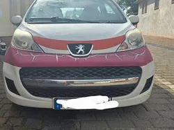 Weiß Gebraucht 2010 Peugeot 107 Filou Kleinwagen | 2.500 € (Fairer Preis)