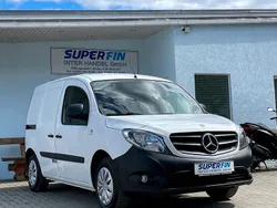 Weiß Gebraucht 2015 Mercedes Citan 109 Van / Kleinbus | 14.990 €